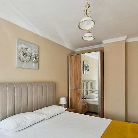 Top Location Flats In Варна Екстер'єр фото